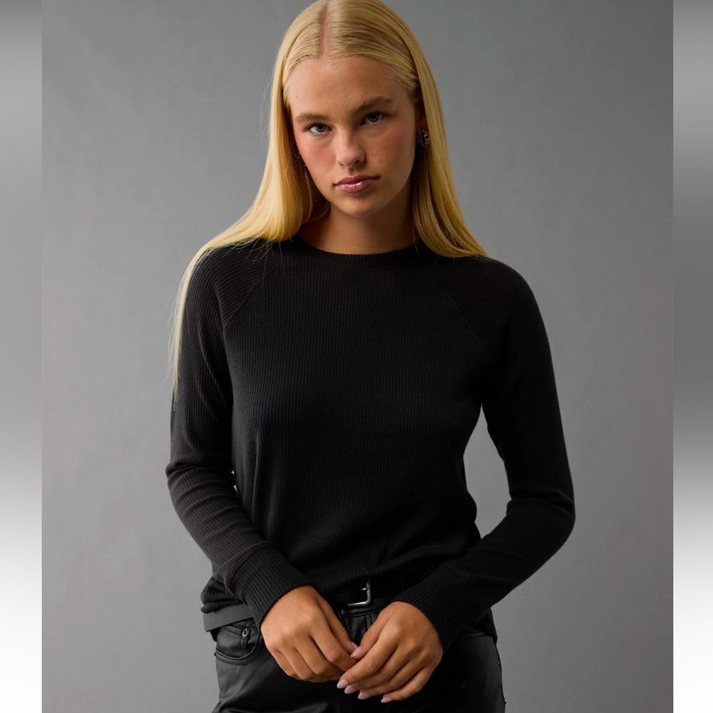 AE XS S Black Crewneck Soft Plush Ribbed Long Sleeve Tee